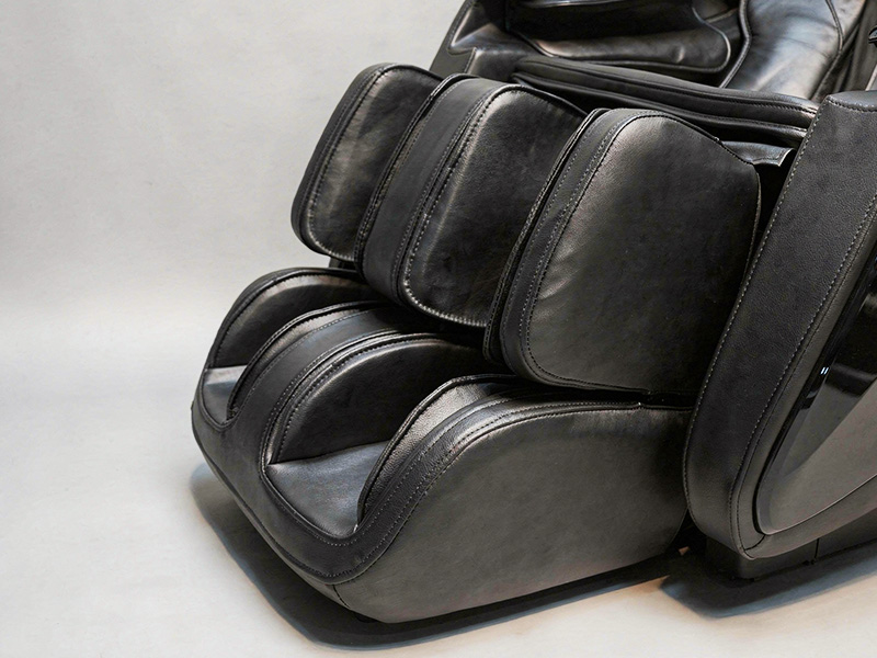 Massage chair roller mechanism close-up